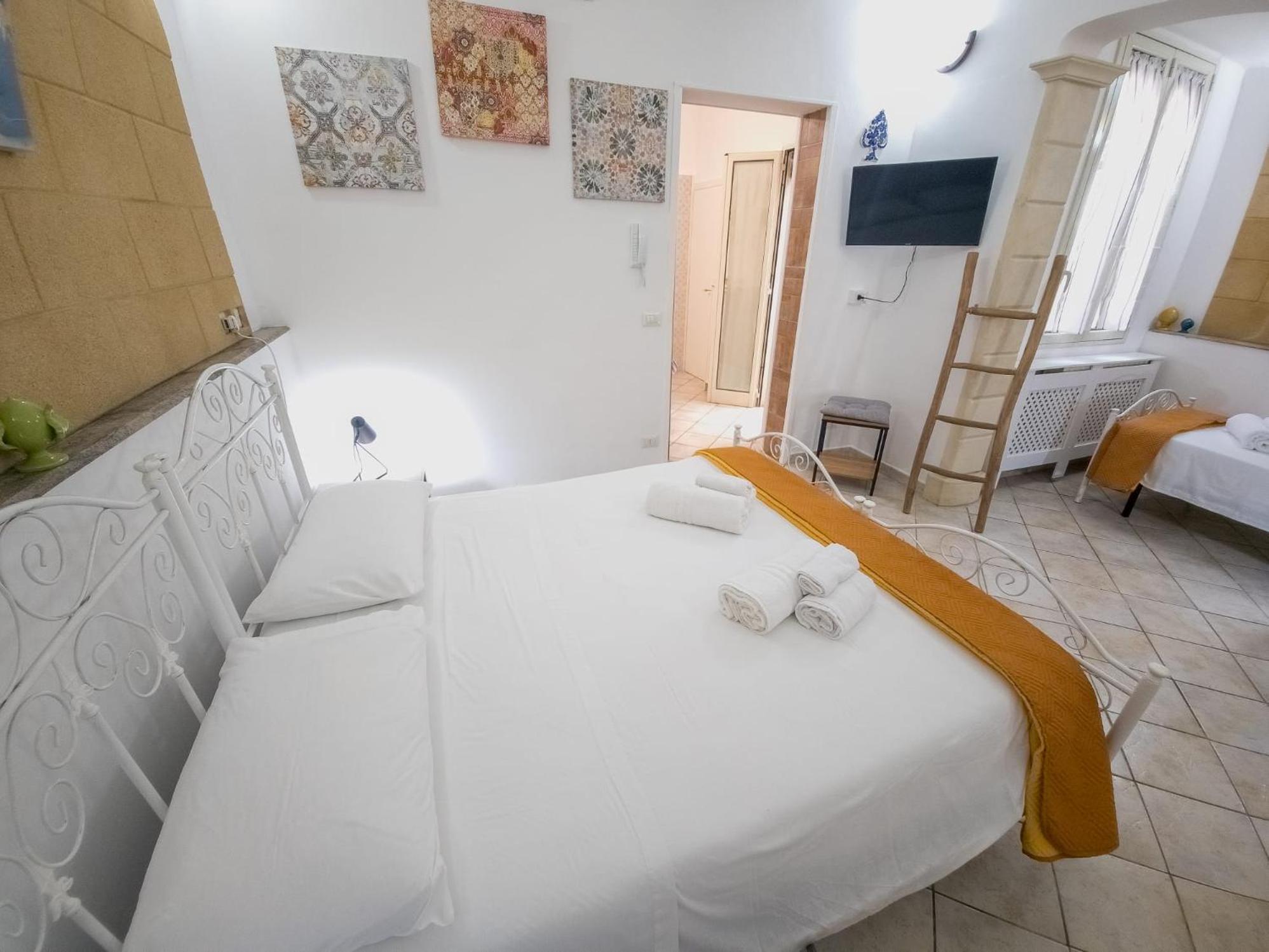 Ferienwohnung La Dimora Del Pumo Lecce Exterior foto